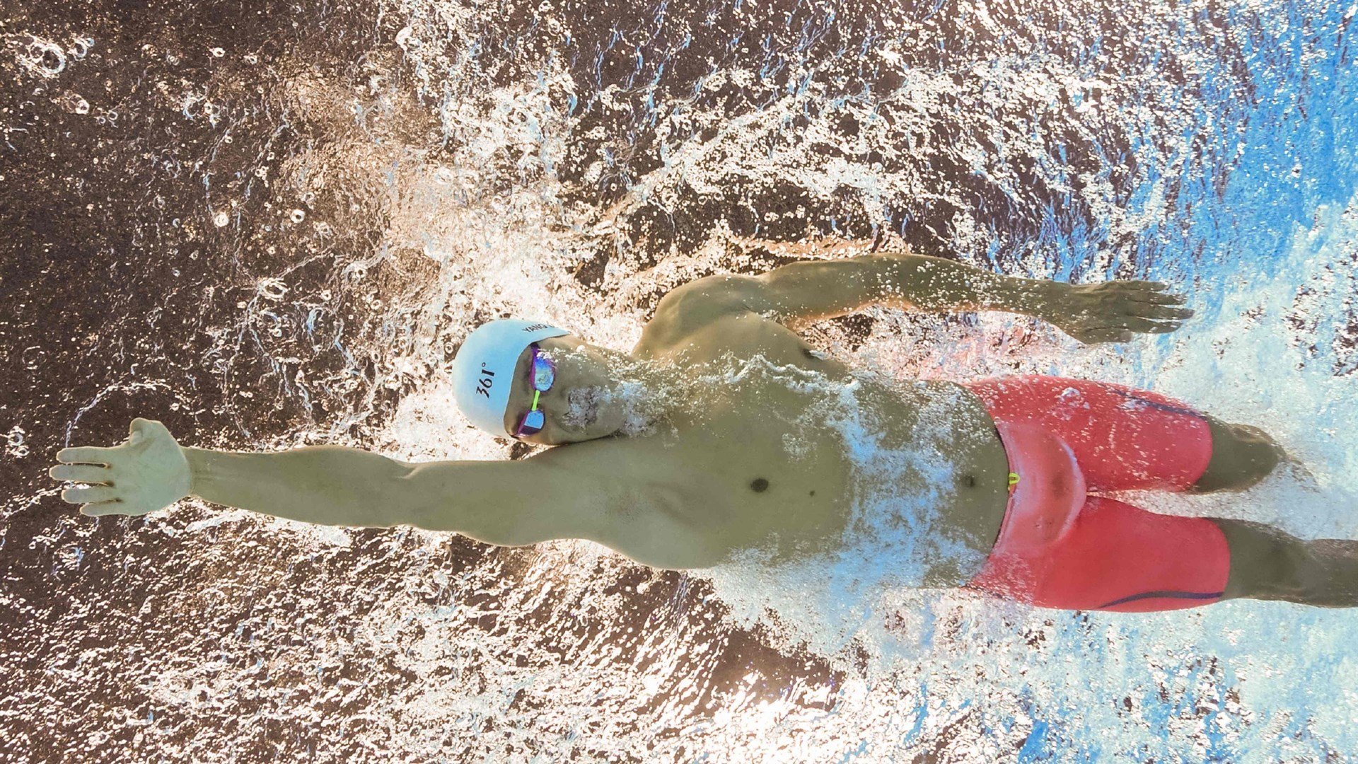 帆船冬训营在海南开营百余学员参训，海南帆船训练基地